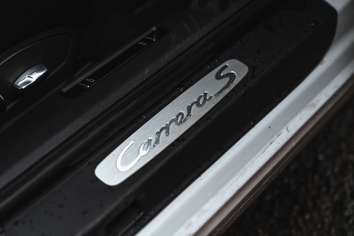 
								2012 Porsche 911.1 Carrera S 991 full									