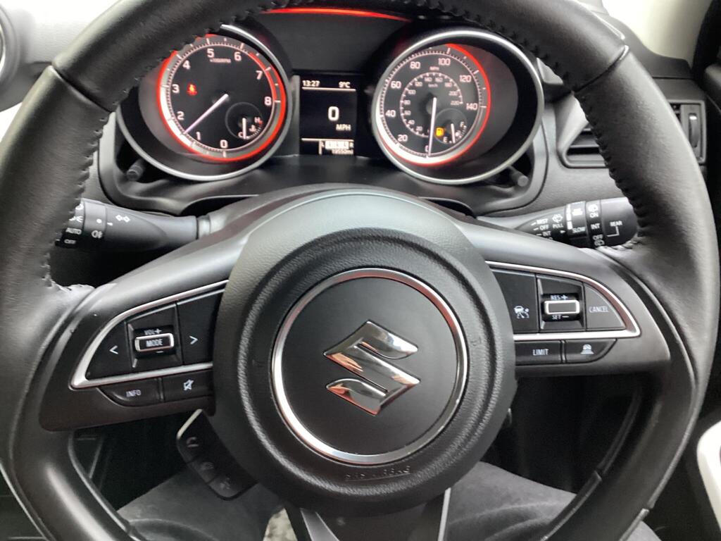 
								2023 Suzuki Swift 1.2 Dualjet MHEV SZ-L full									