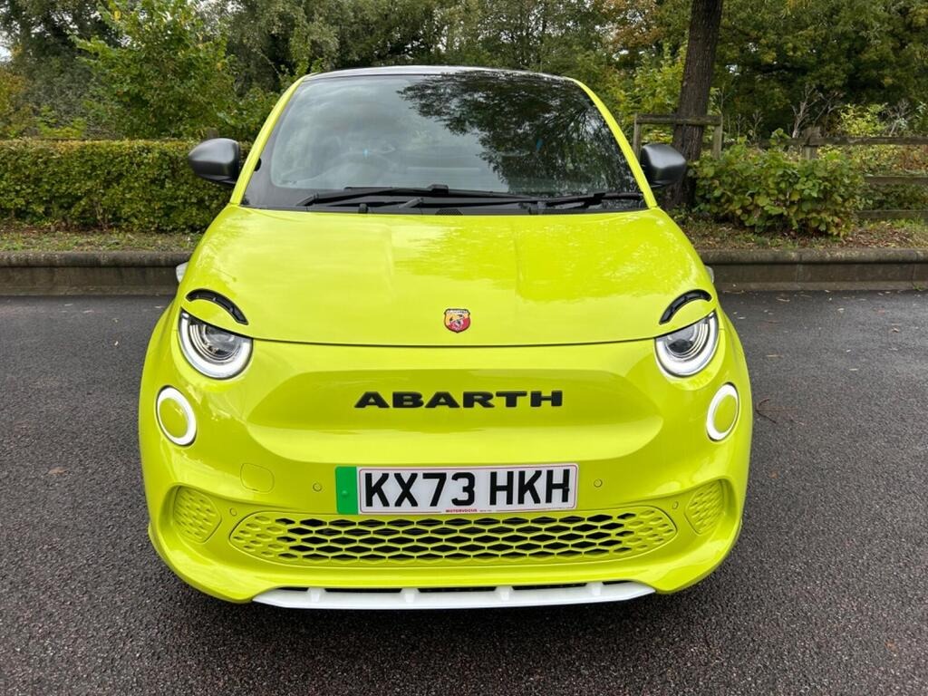 
								2025 Abarth 500 114kW Turismo 42.2kWh full									