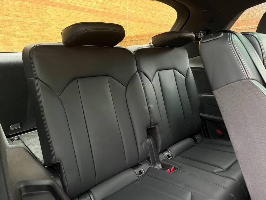 
								2021 Audi Q7 3.0 TFSI V6 55 Black Edition Tiptronic quattro full									