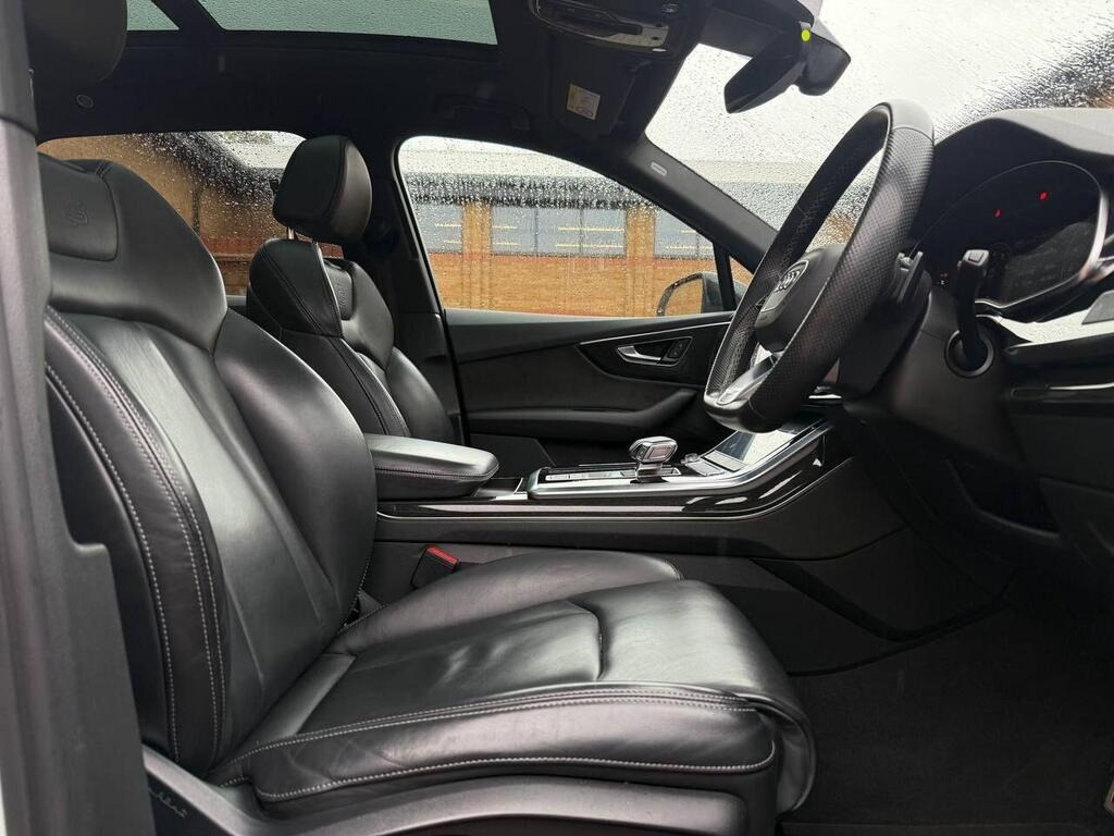 
								2021 Audi Q7 3.0 TFSI V6 55 Black Edition Tiptronic quattro full									