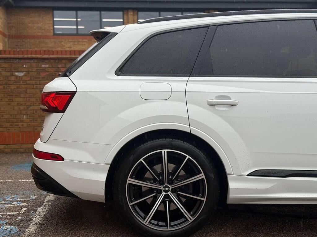 
								2021 Audi Q7 3.0 TFSI V6 55 Black Edition Tiptronic quattro full									