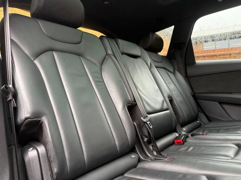 
								2021 Audi Q7 3.0 TFSI V6 55 Black Edition Tiptronic quattro full									