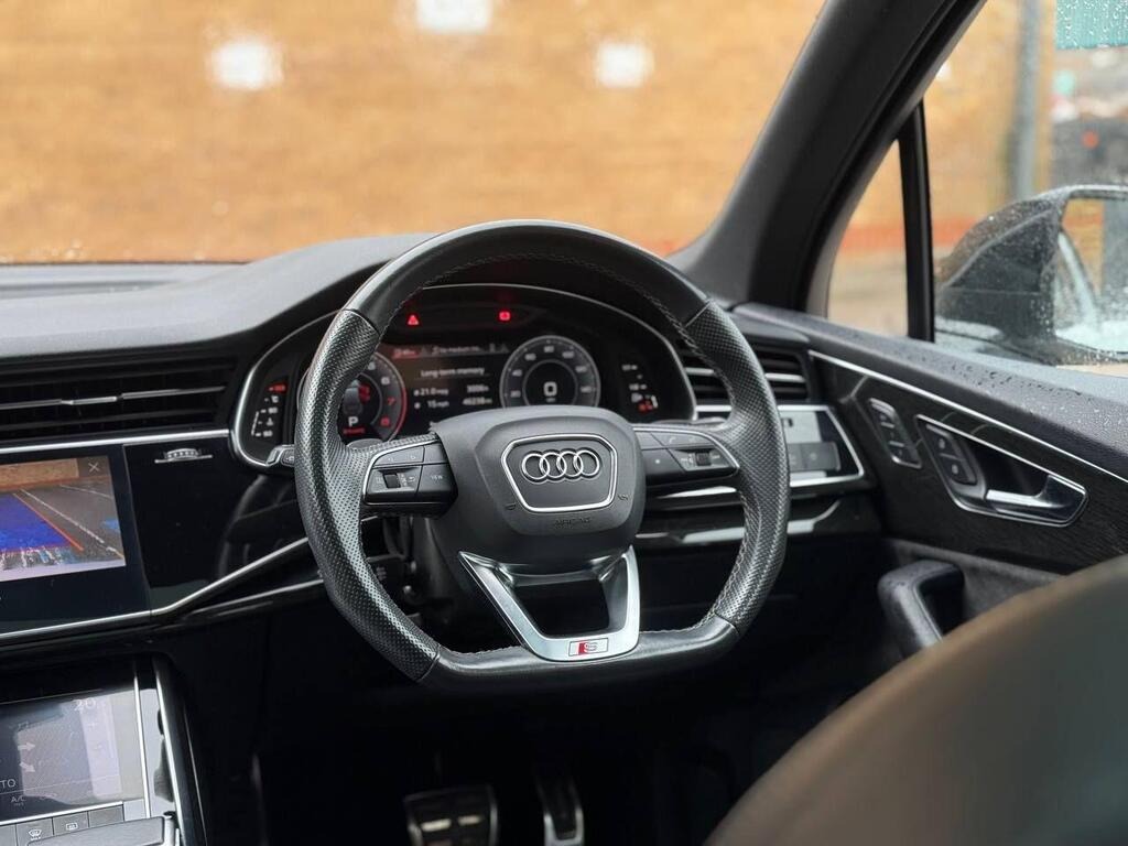
								2021 Audi Q7 3.0 TFSI V6 55 Black Edition Tiptronic quattro full									