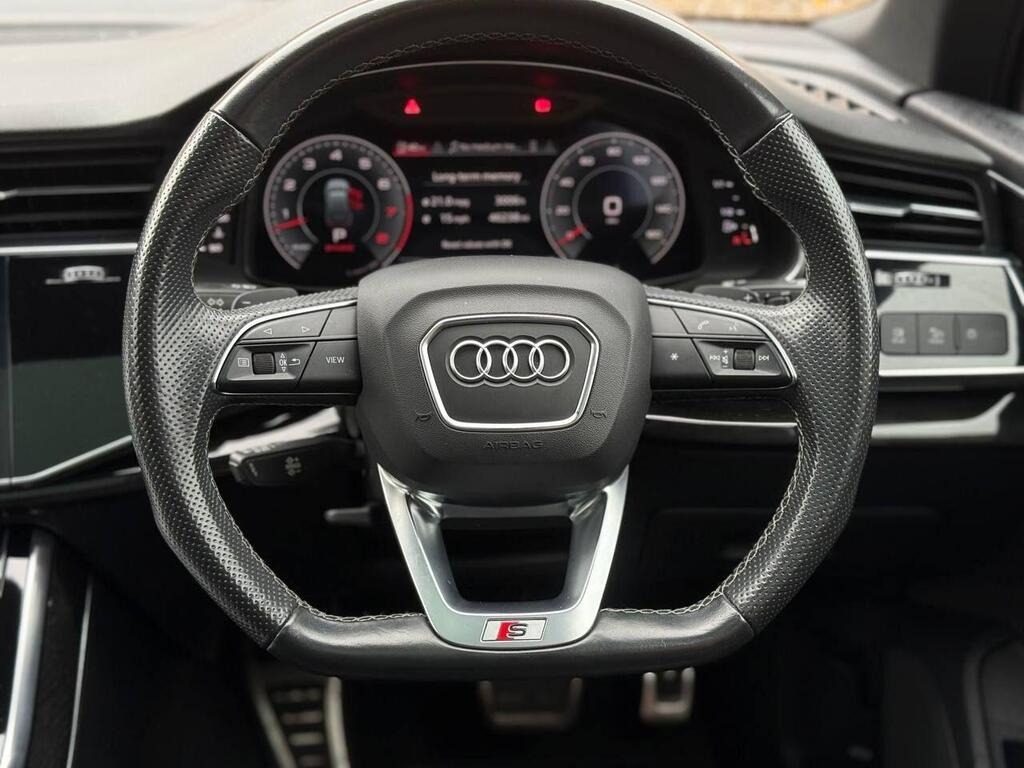 
								2021 Audi Q7 3.0 TFSI V6 55 Black Edition Tiptronic quattro full									