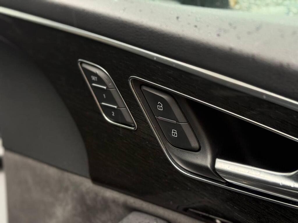 
								2021 Audi Q7 3.0 TFSI V6 55 Black Edition Tiptronic quattro full									