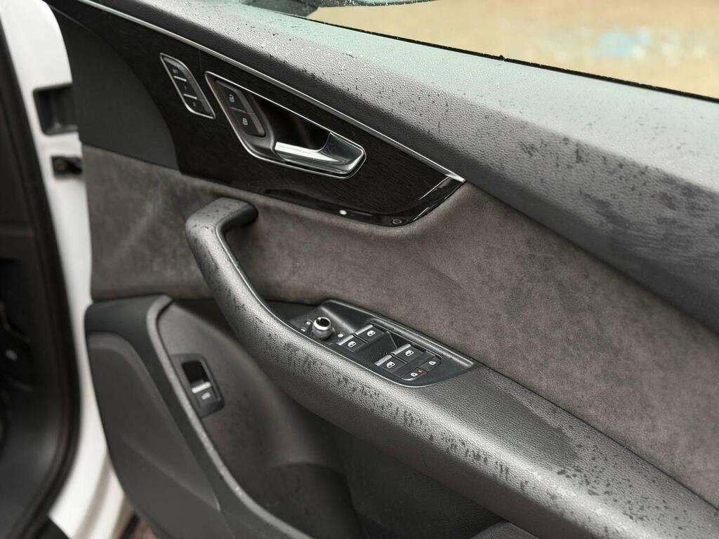 
								2021 Audi Q7 3.0 TFSI V6 55 Black Edition Tiptronic quattro full									