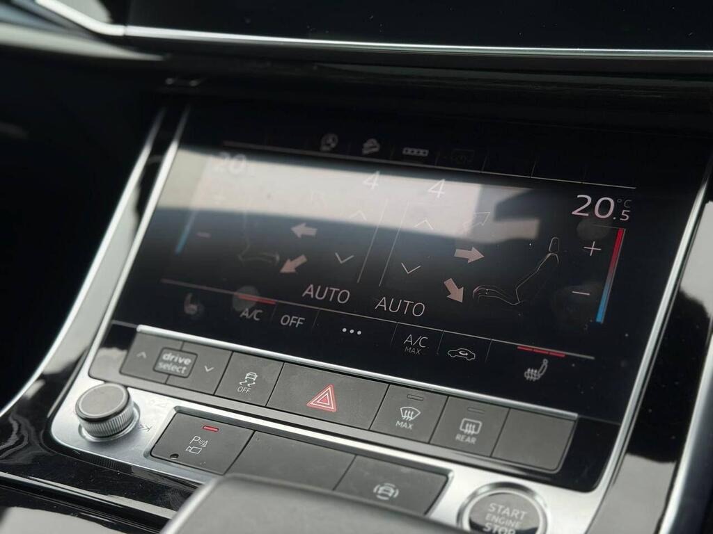 
								2021 Audi Q7 3.0 TFSI V6 55 Black Edition Tiptronic quattro full									