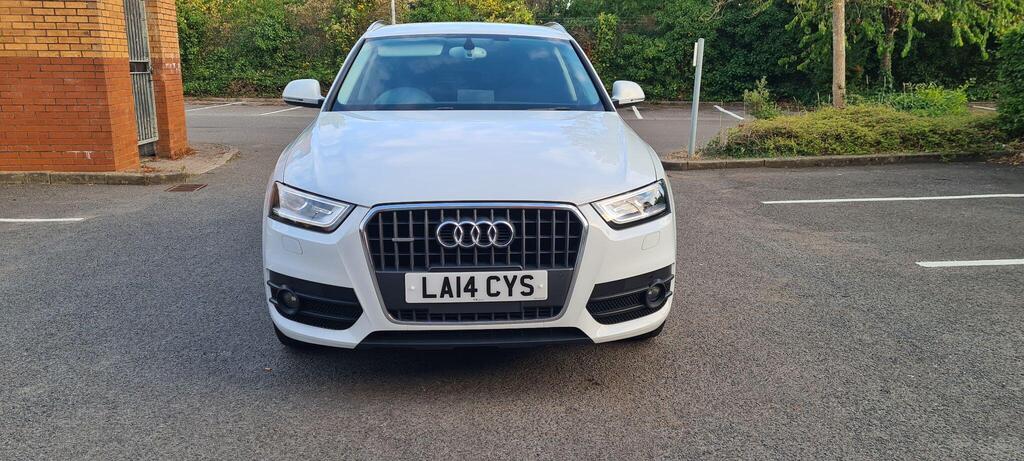 
								2014 Audi Q3 White full									