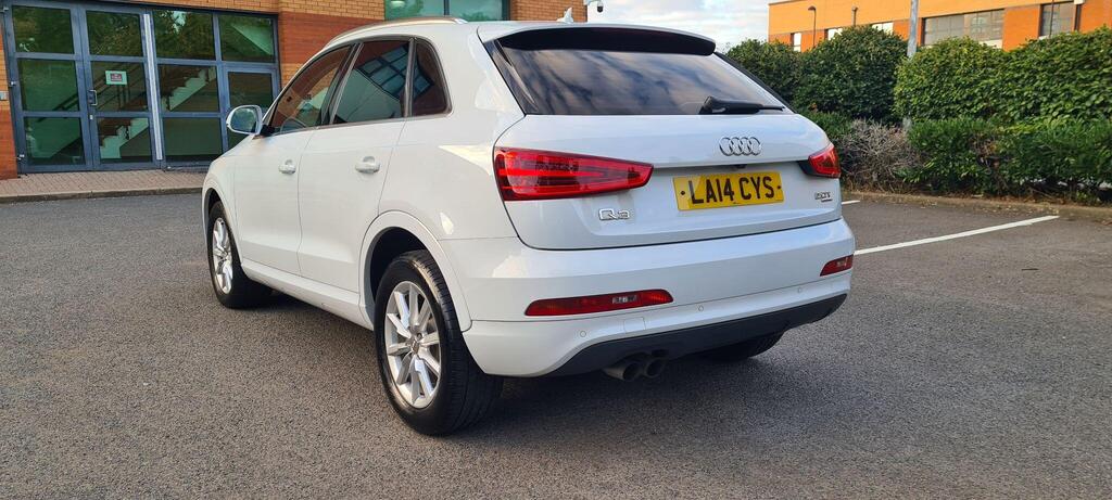 
								2014 Audi Q3 White full									