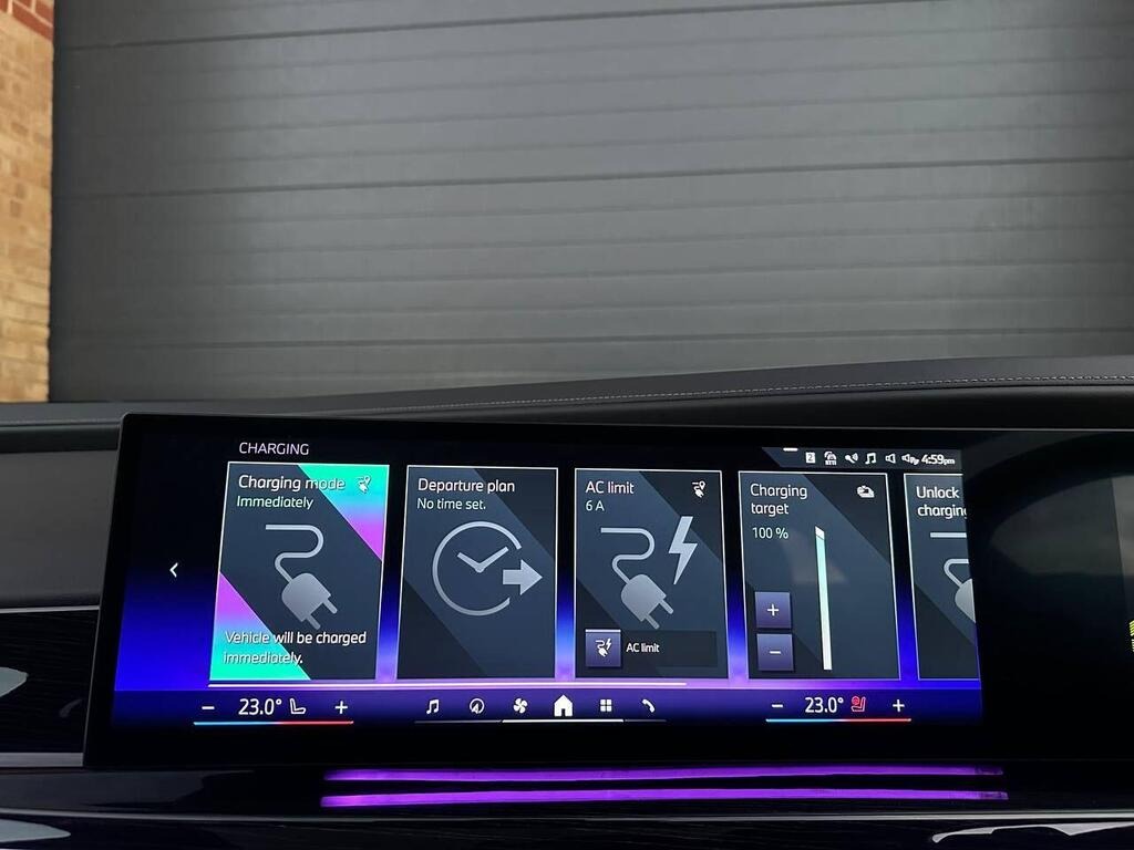 
								2023 BMW 7 Series 3.0 750e 22.1kWh M Sport Auto xDrive full									