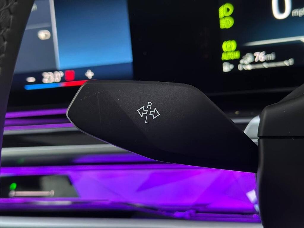 
								2023 BMW 7 Series 3.0 750e 22.1kWh M Sport Auto xDrive full									