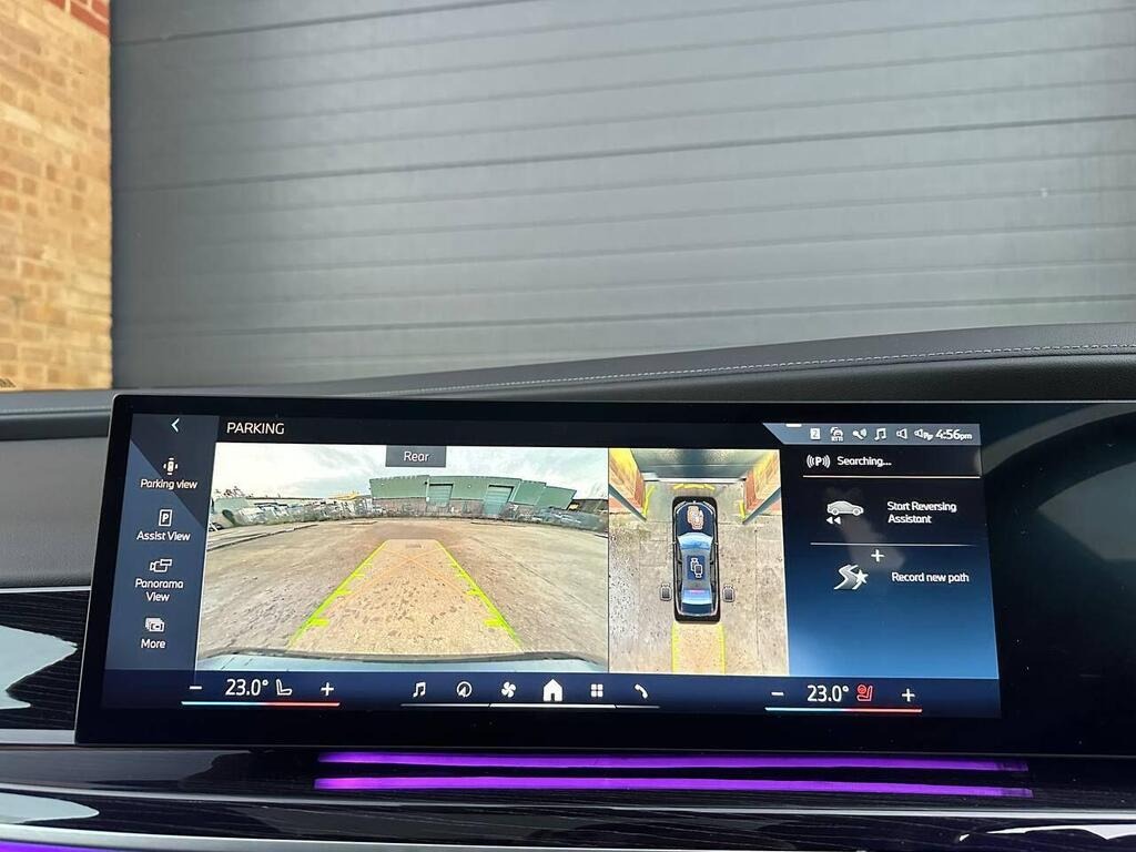 
								2023 BMW 7 Series 3.0 750e 22.1kWh M Sport Auto xDrive full									