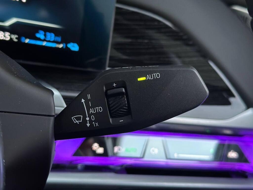 
								2023 BMW 7 Series 3.0 750e 22.1kWh M Sport Auto xDrive full									