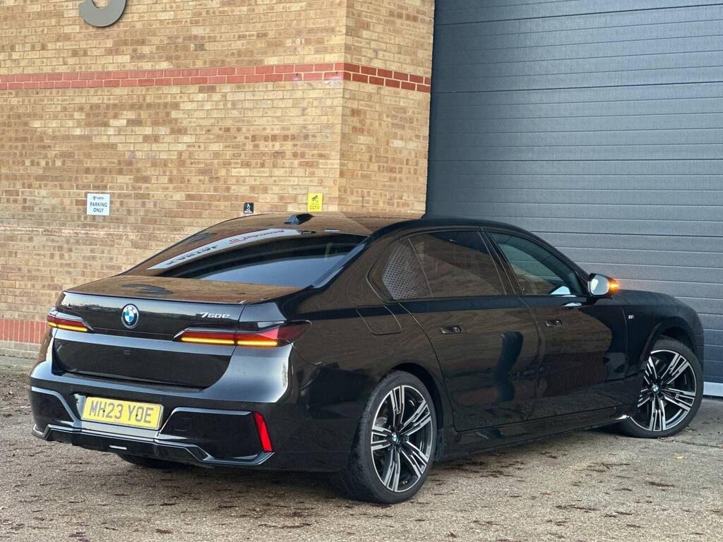 
								2023 BMW 7 Series 3.0 750e 22.1kWh M Sport Auto xDrive full									