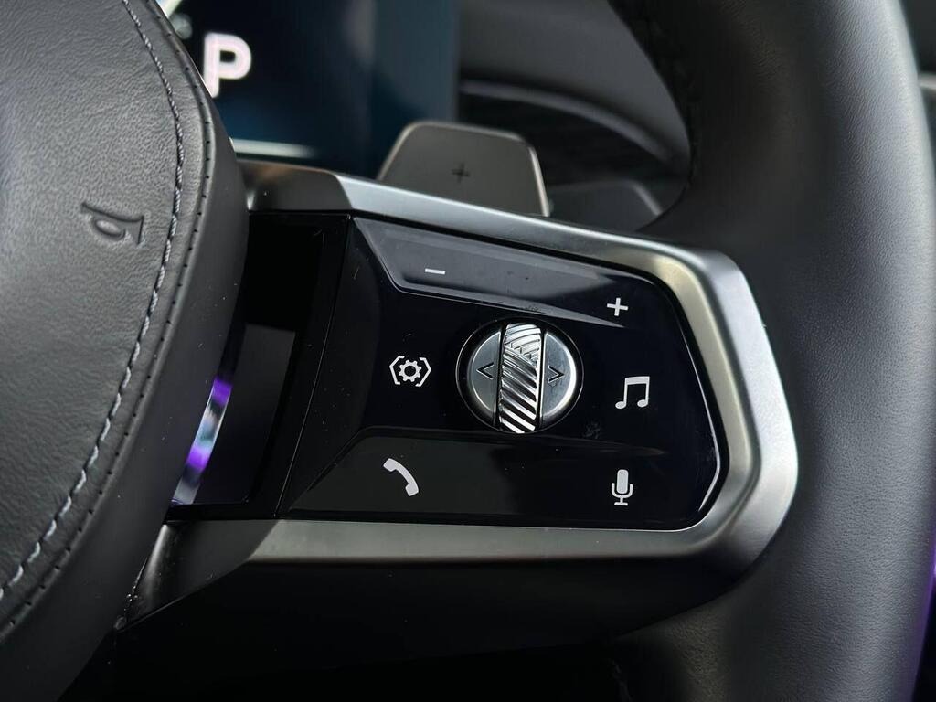 
								2023 BMW 7 Series 3.0 750e 22.1kWh M Sport Auto xDrive full									