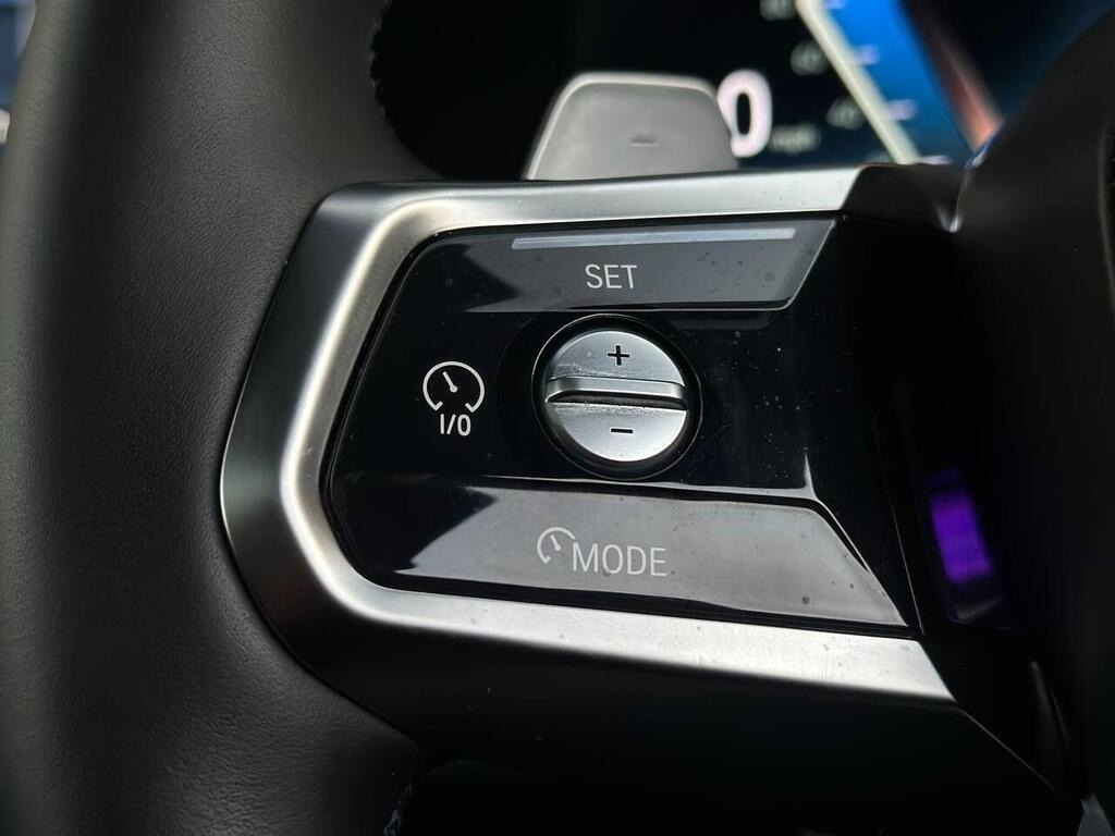 
								2023 BMW 7 Series 3.0 750e 22.1kWh M Sport Auto xDrive full									