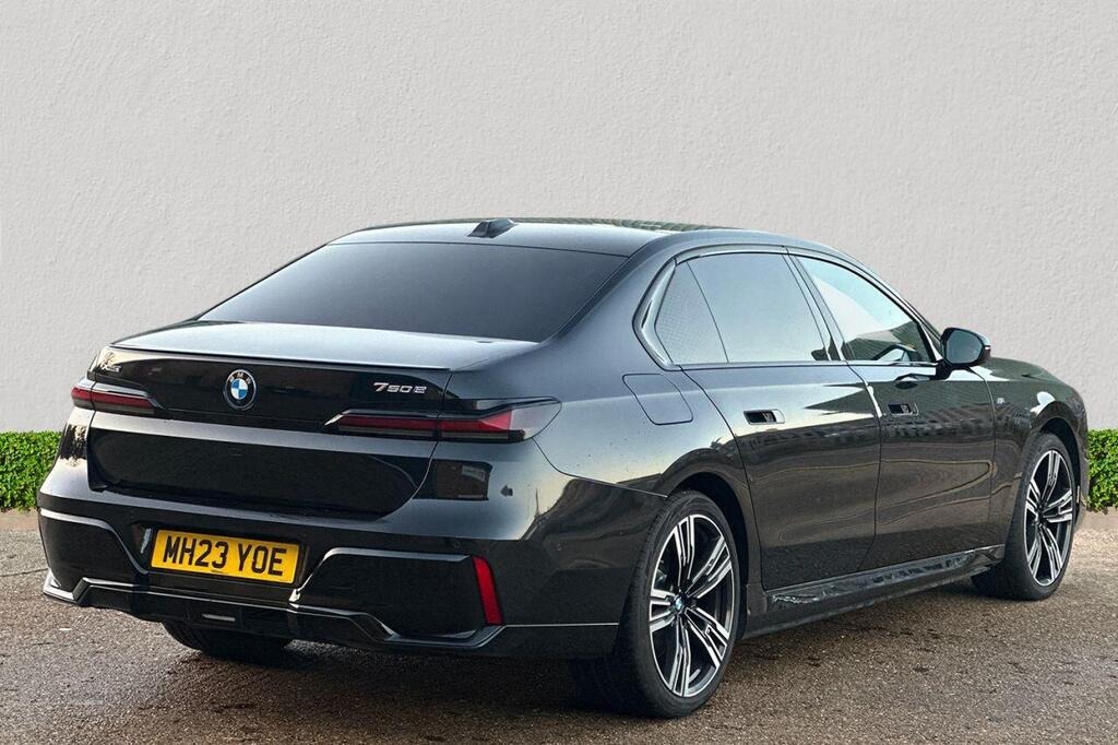 
								2023 BMW 7 Series 3.0 750e 22.1kWh M Sport Auto xDrive full									
