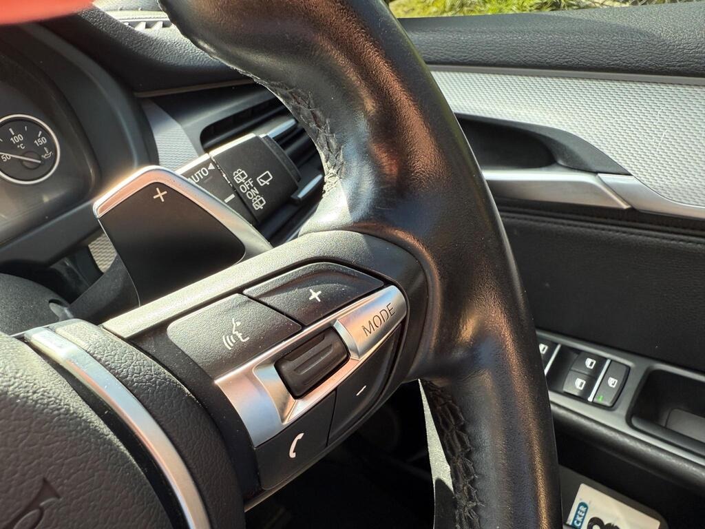 
								2015 BMW X5 3.0 40d M Sport full									