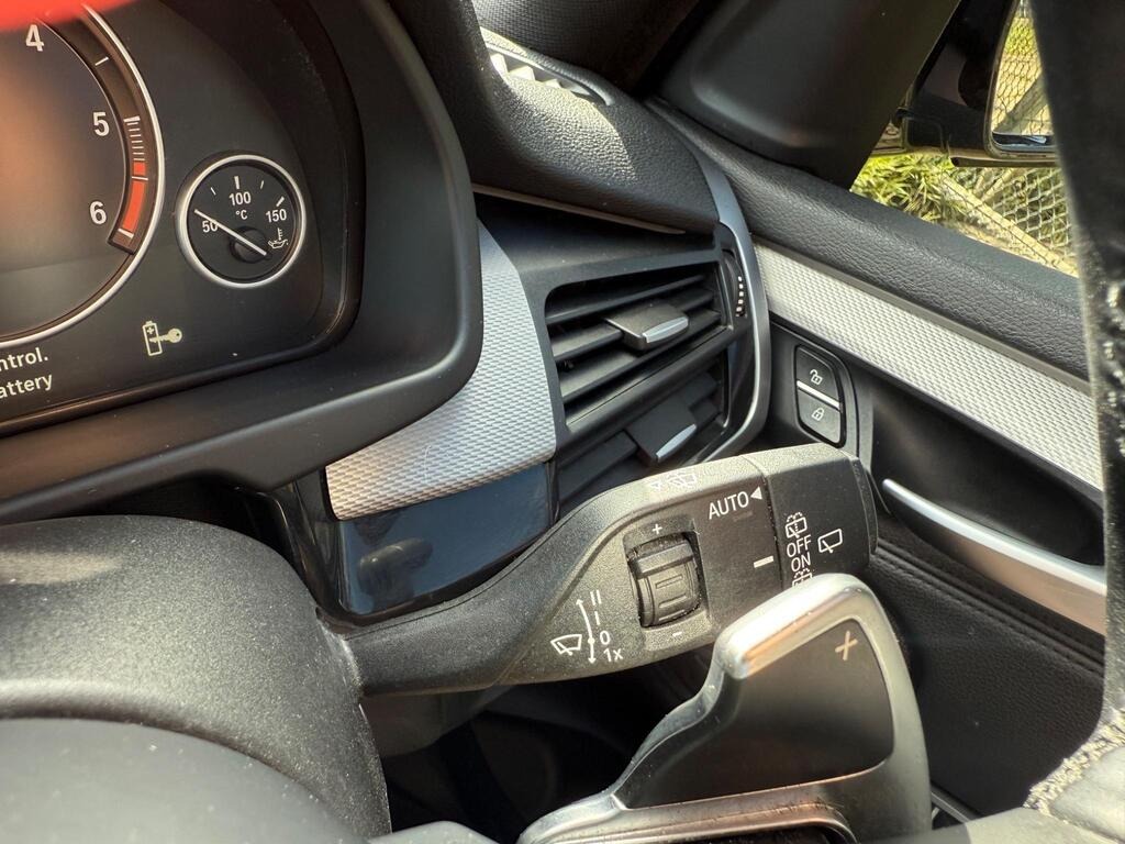 
								2015 BMW X5 3.0 40d M Sport full									