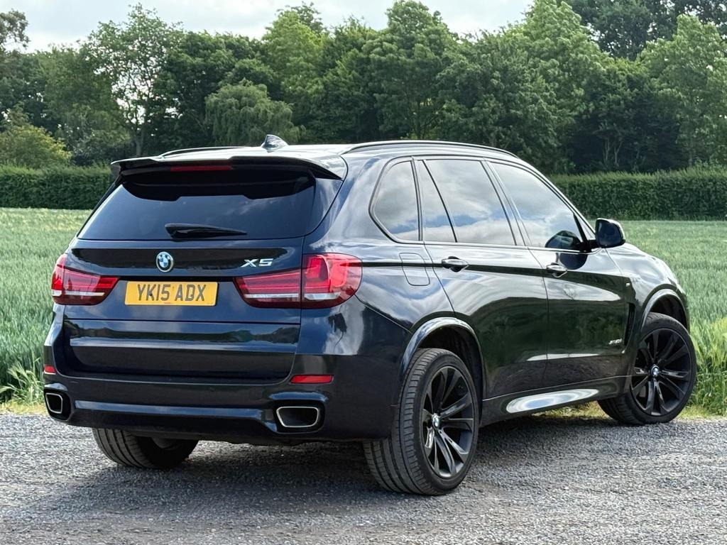 
								2015 BMW X5 3.0 40d M Sport full									