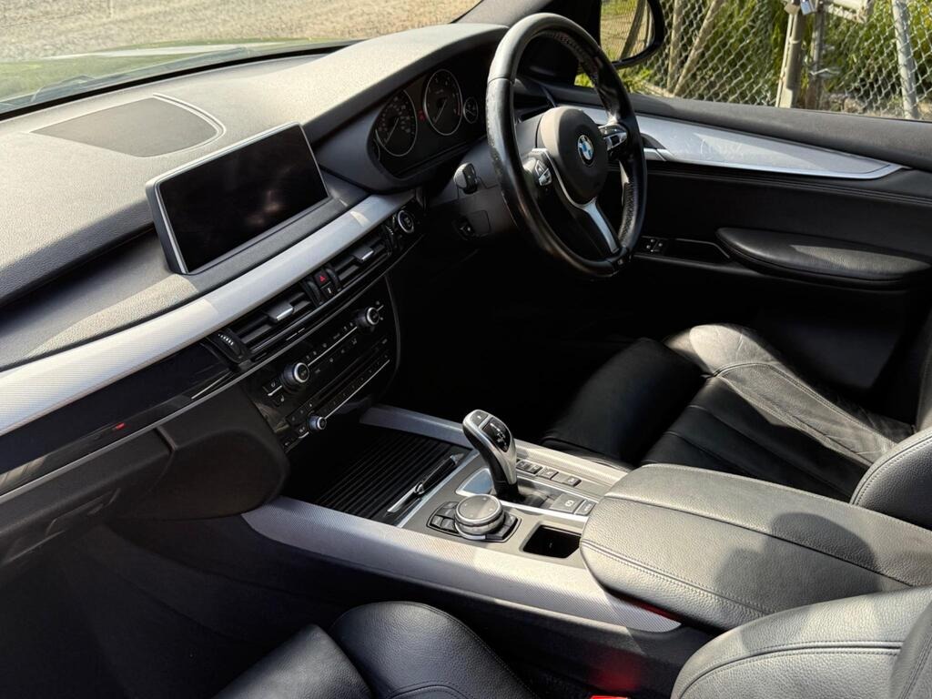 
								2015 BMW X5 3.0 40d M Sport full									