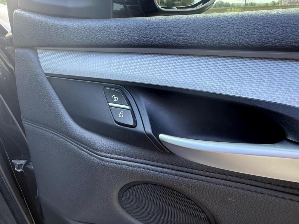 
								2015 BMW X5 3.0 40d M Sport full									