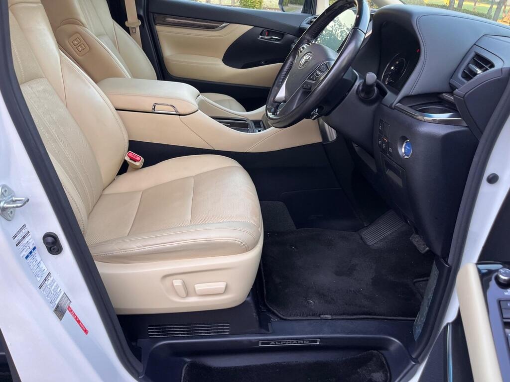 
								2021 Toyota Alphard 2.5 HYBRID EXECUTIVE LOUNGE TWINSUNROOF full									