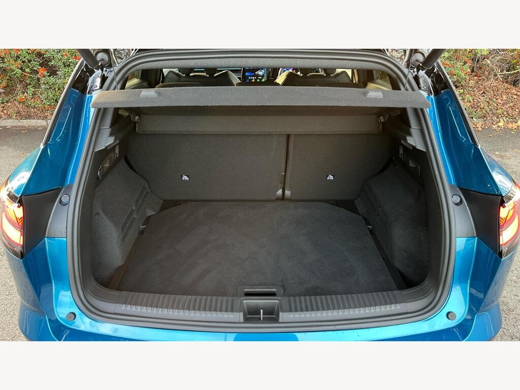 
								2025 Renault Austral 1.2 E-TECH techno esprit Alpine full									