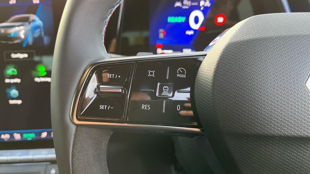 
								2025 Renault Austral 1.2 E-TECH techno esprit Alpine full									