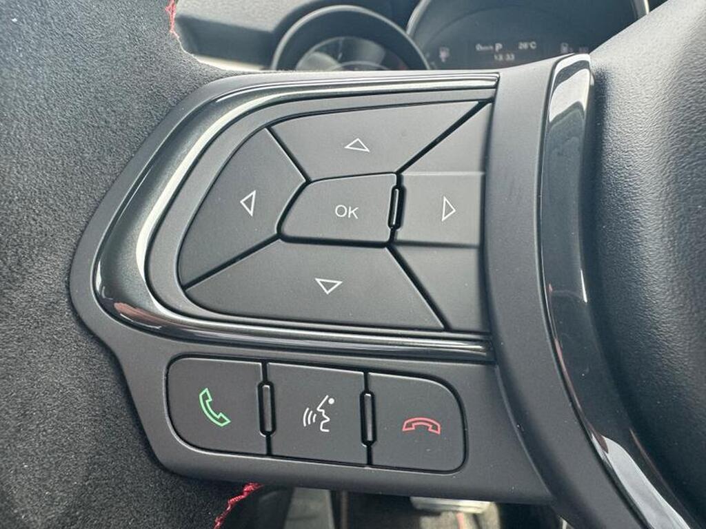 
								2023 Fiat 500X 1.5 130 MHEV DDCT Sport full									