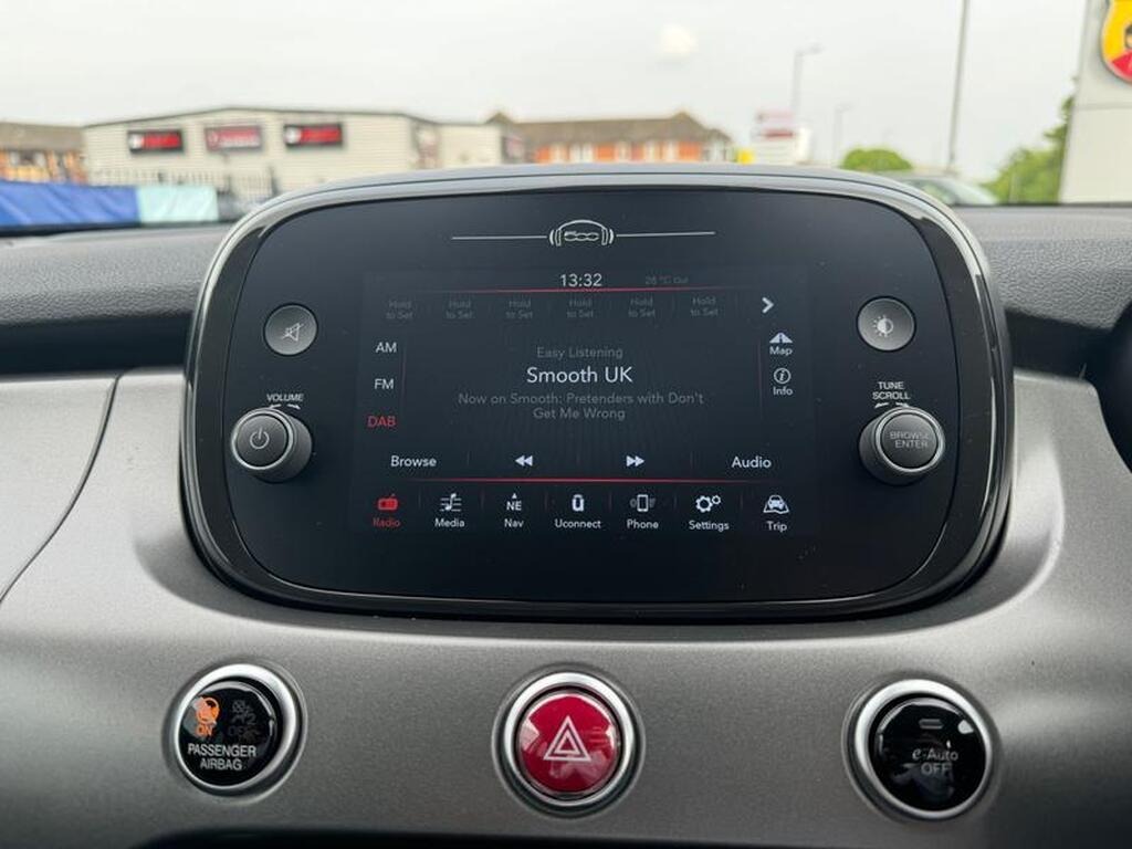 
								2023 Fiat 500X 1.5 130 MHEV DDCT Sport full									