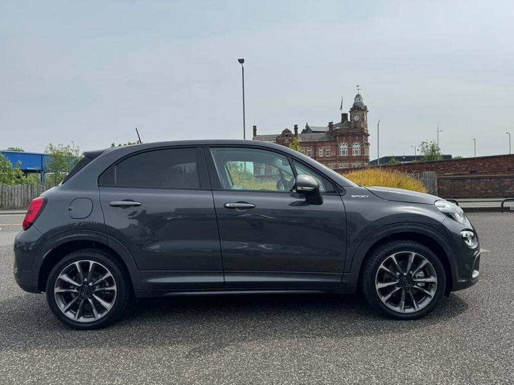 
								2023 Fiat 500X 1.5 130 MHEV DDCT Sport full									