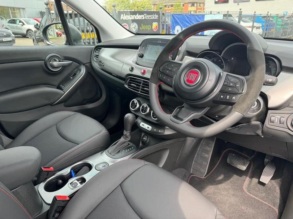 
								2023 Fiat 500X 1.5 130 MHEV DDCT Sport full									