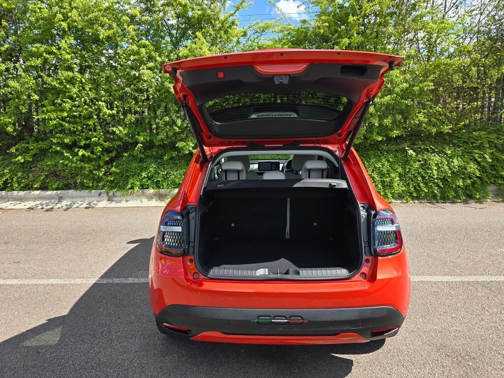 2024 Fiat 600e 54kWh La Prima