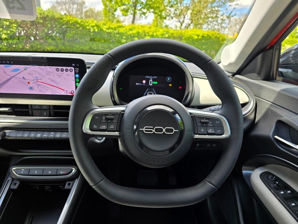 
								2024 Fiat 600e 54kWh La Prima full									