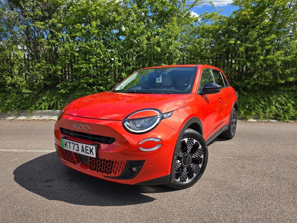 
								2024 Fiat 600e 54kWh La Prima full									