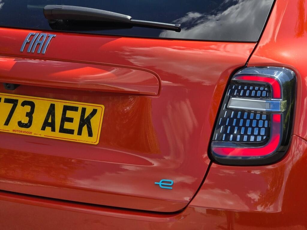 2024 Fiat 600e 54kWh La Prima