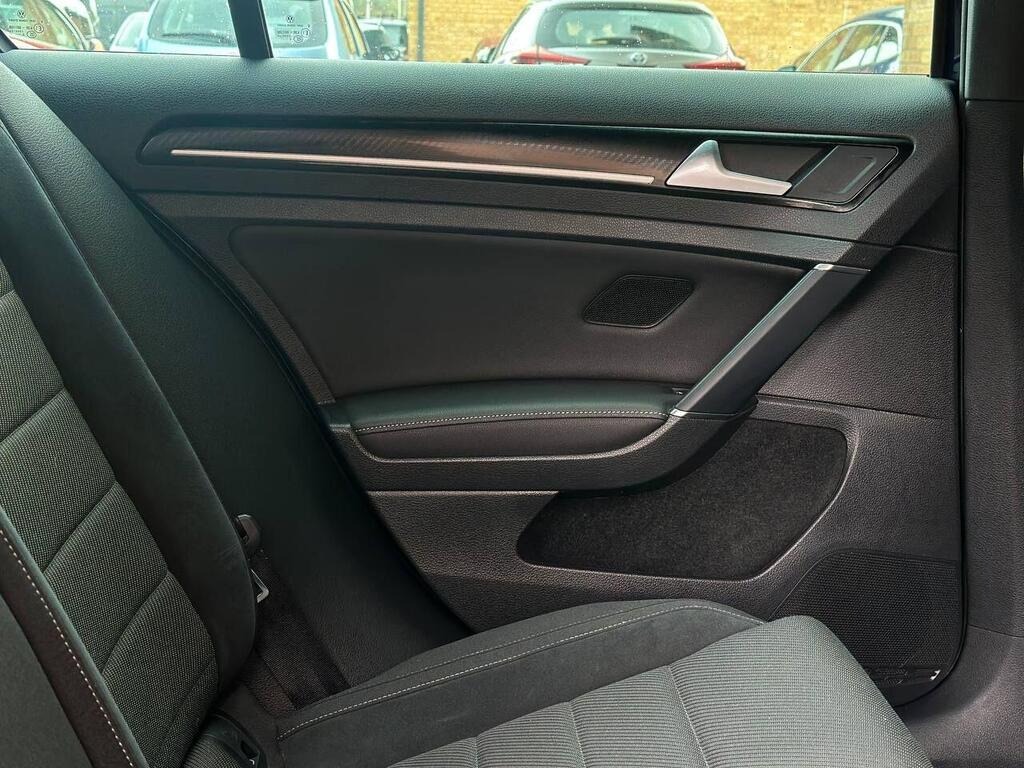 
								2019 Volkswagen Golf 2.0 TSI R DSG 4Motion full									