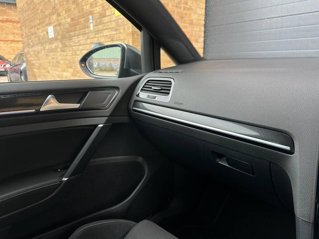 
								2019 Volkswagen Golf 2.0 TSI R DSG 4Motion full									