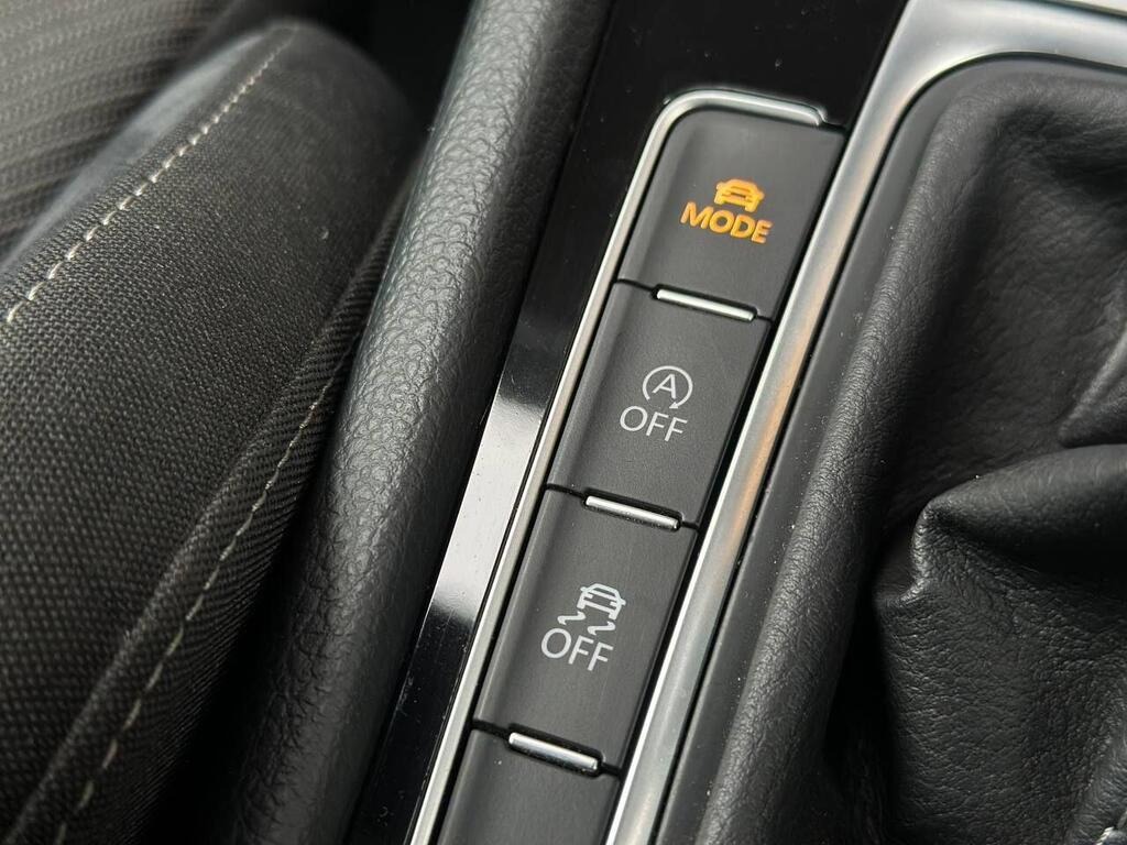 
								2019 Volkswagen Golf 2.0 TSI R DSG 4Motion full									