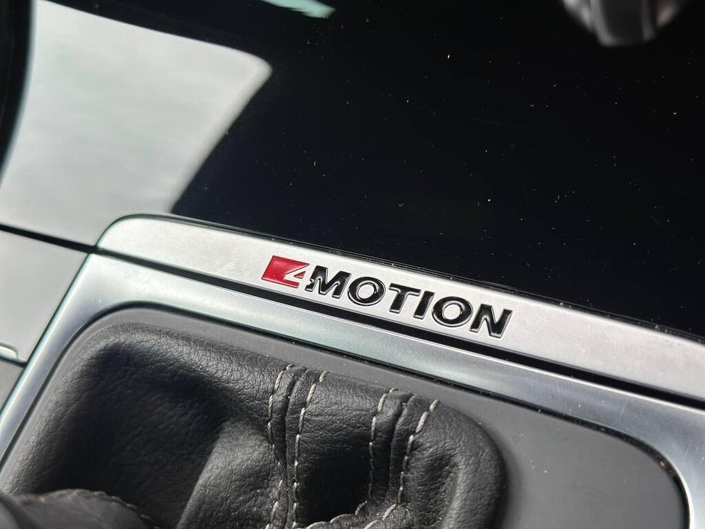 
								2019 Volkswagen Golf 2.0 TSI R DSG 4Motion full									