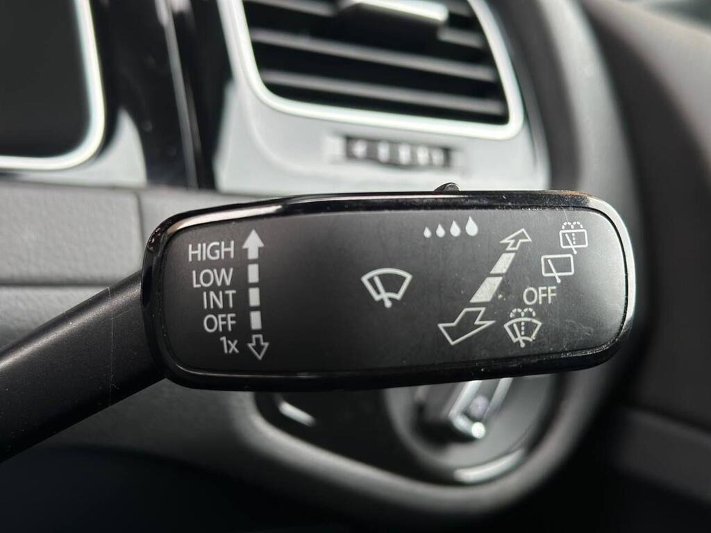 
								2019 Volkswagen Golf 2.0 TSI R DSG 4Motion full									