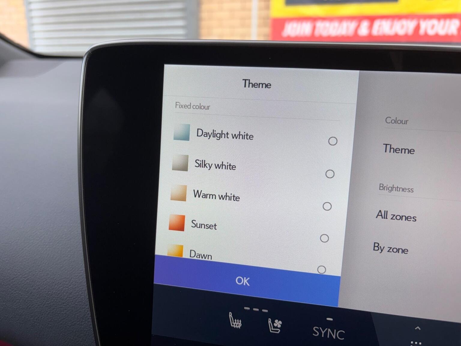 
								2023 LEXUS NX SUV 2.5 350h Takumi E-CVT 4WD full									