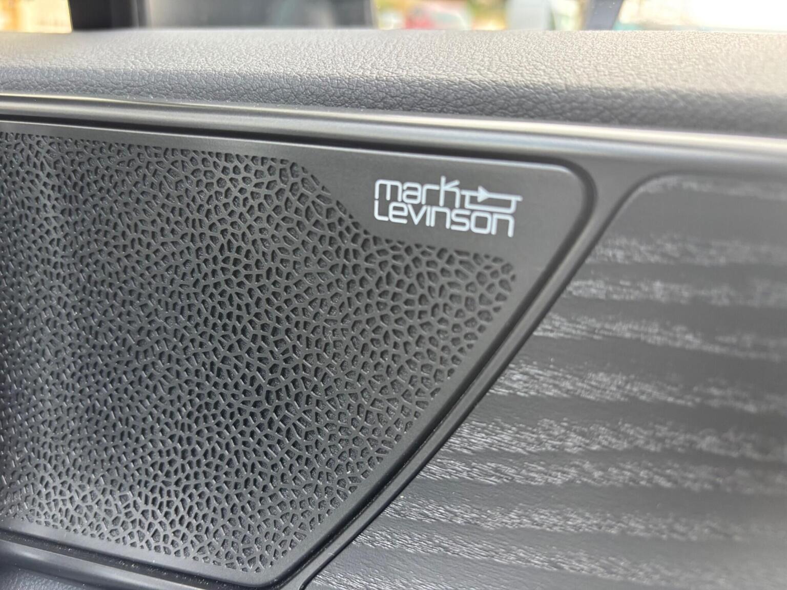 
								2023 LEXUS NX SUV 2.5 350h Takumi E-CVT 4WD full									