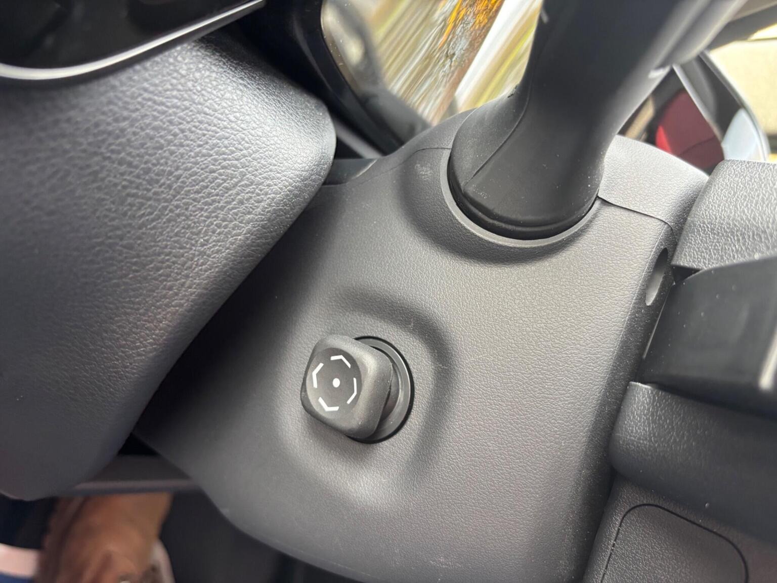 
								2023 LEXUS NX SUV 2.5 350h Takumi E-CVT 4WD full									