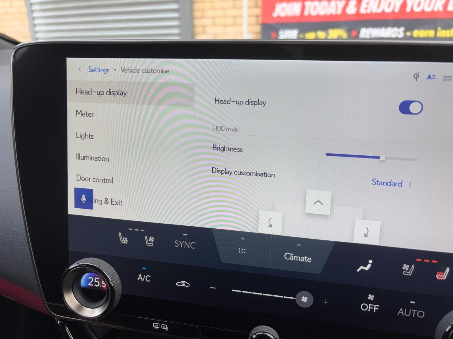 
								2023 LEXUS NX SUV 2.5 350h Takumi E-CVT 4WD full									