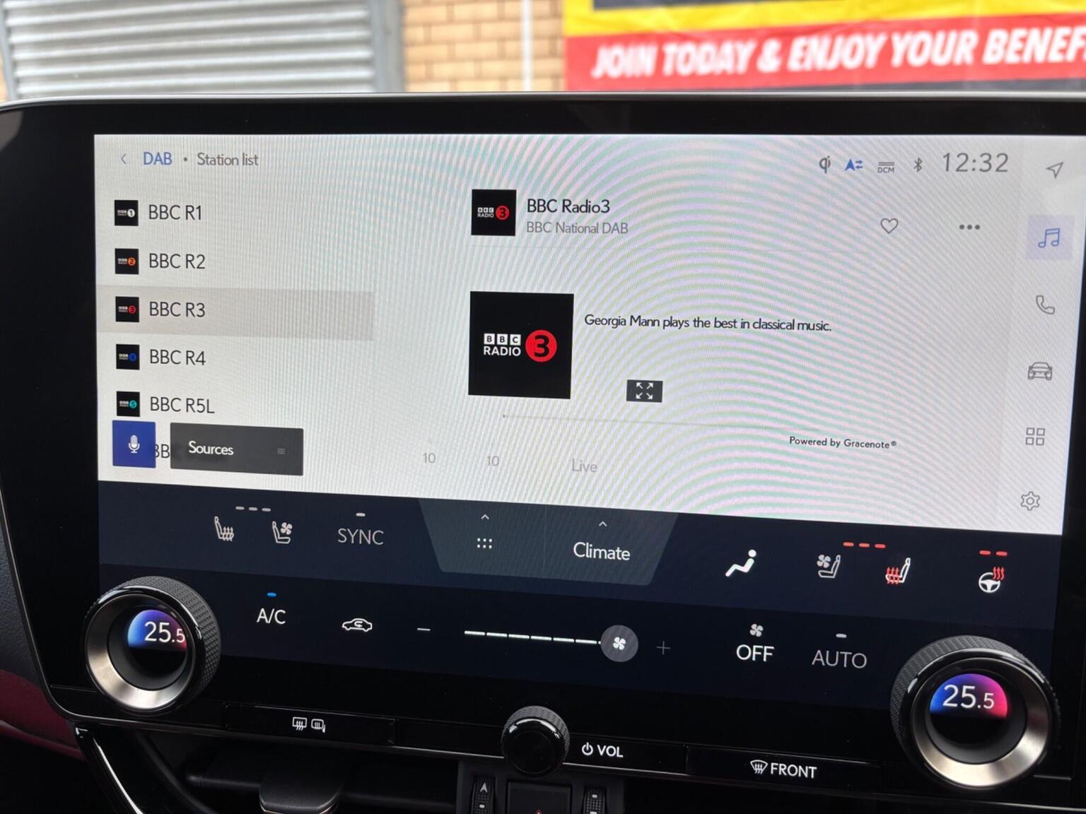 
								2023 LEXUS NX SUV 2.5 350h Takumi E-CVT 4WD full									