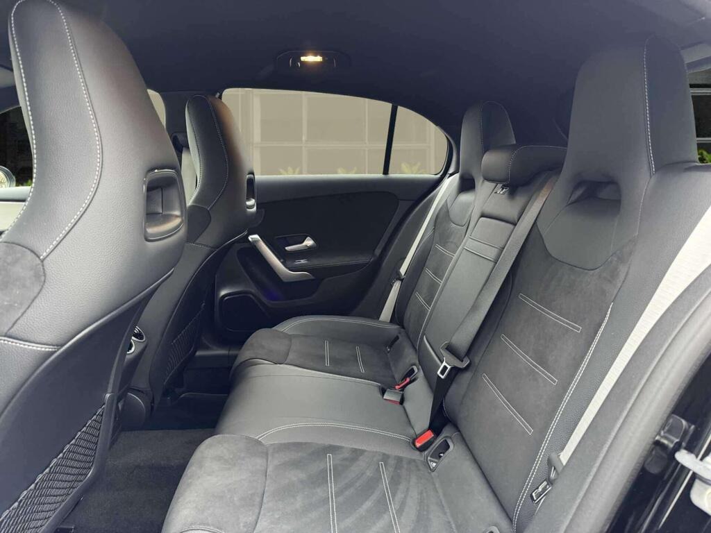 
								2025 Mercedes-Benz A Class 1.3 A180h MHEV AMG Line full									