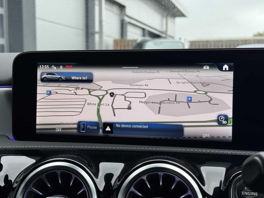 
								2025 Mercedes-Benz A Class 1.3 A180h MHEV AMG Line full									